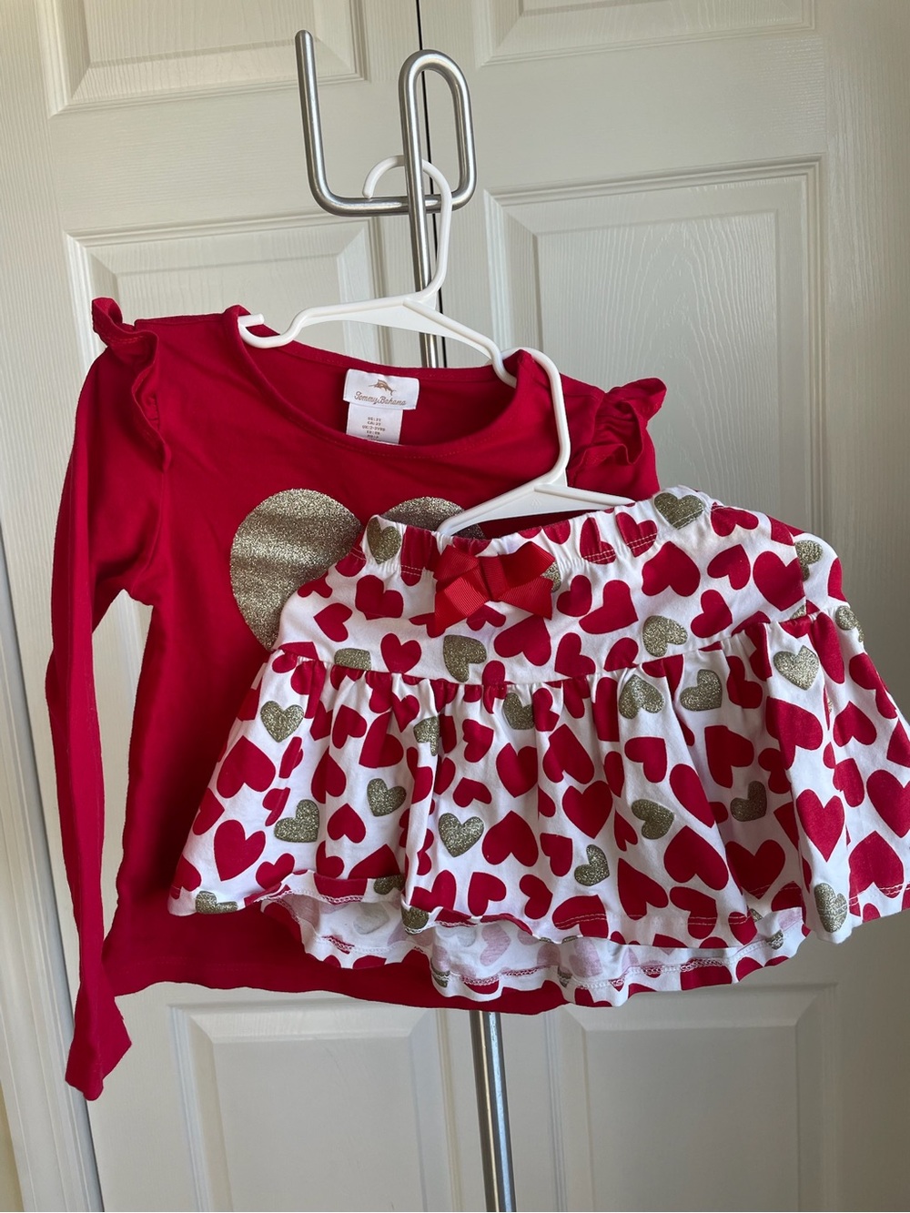 Red Heart Top & Heart Print Skirt Set